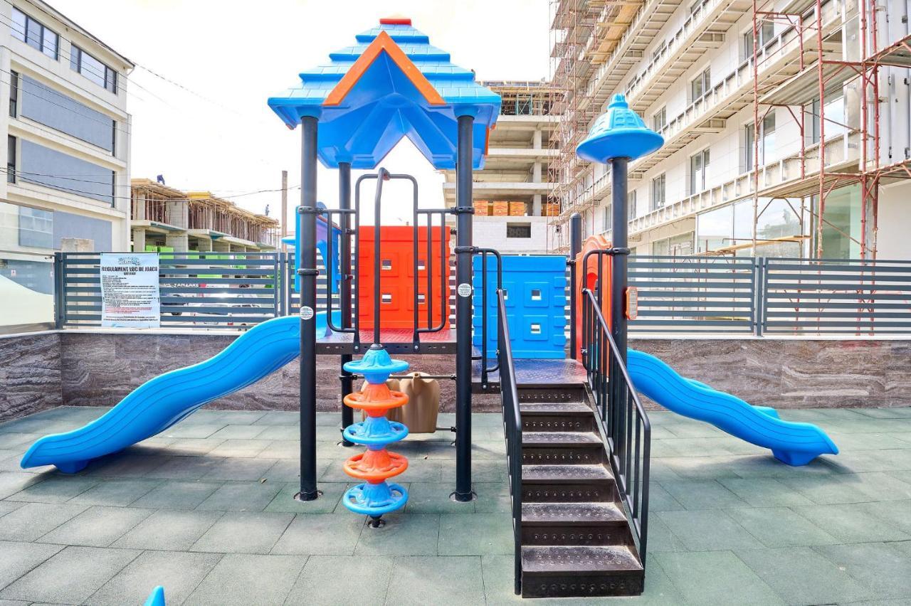 Blue Wave Studio In Nord10 - Pool N Playground Mamaia Kültér fotó